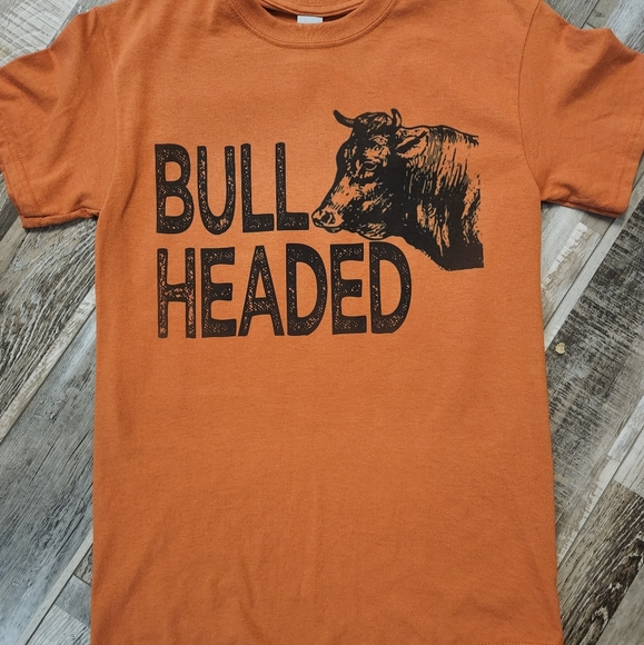 NEW BULL HEADED GRAPHIC TEE - Picture 1 of 1